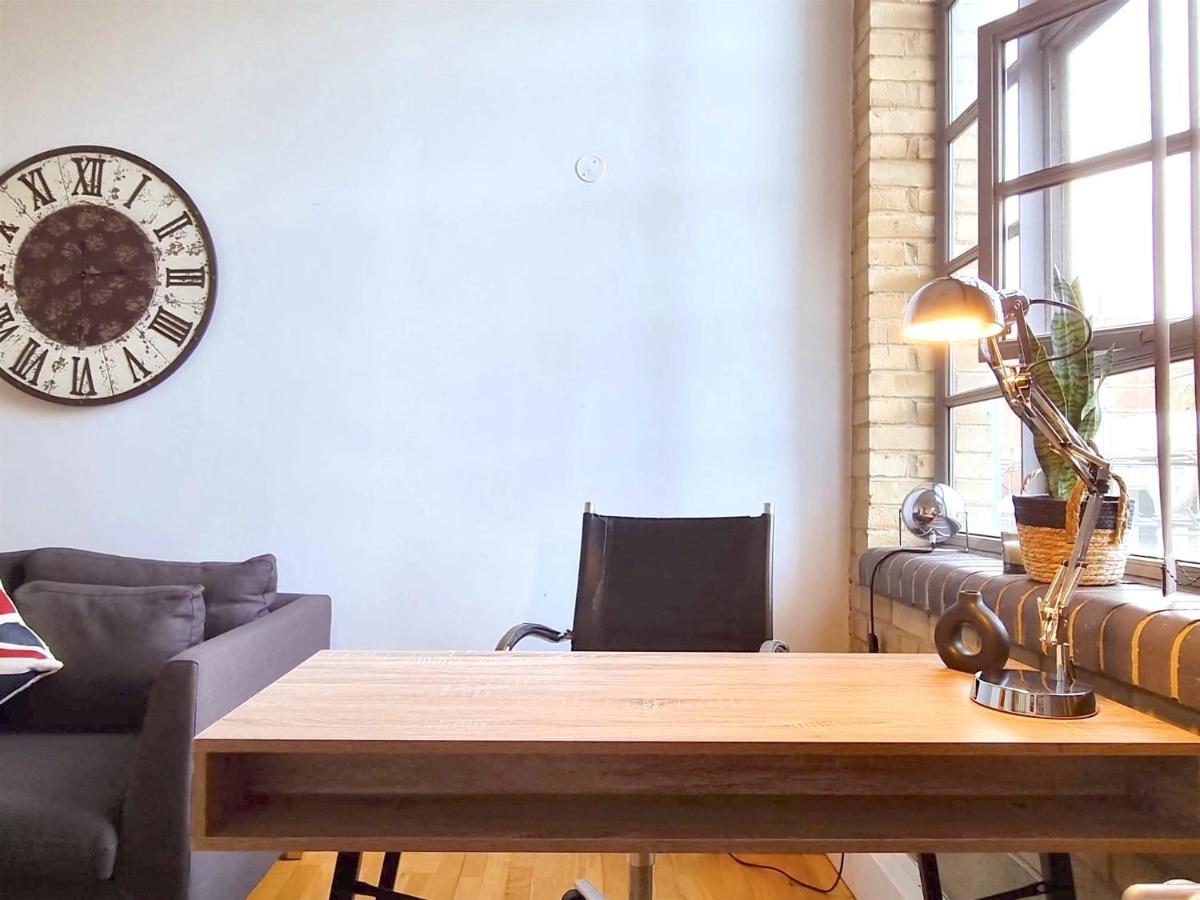 Apartament Spacious Studio In Old St Londra